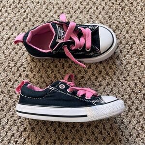 Converse Kids Black Canvas Low-Top Sneakers with Pink Laces Slip On